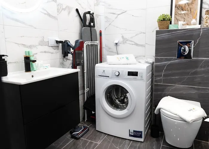 Apartament With Air Conditioning, Pool, Sauna *